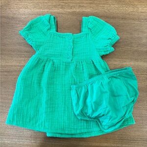 Cat & Jack green puff sleeve baby girl dress size 12 months